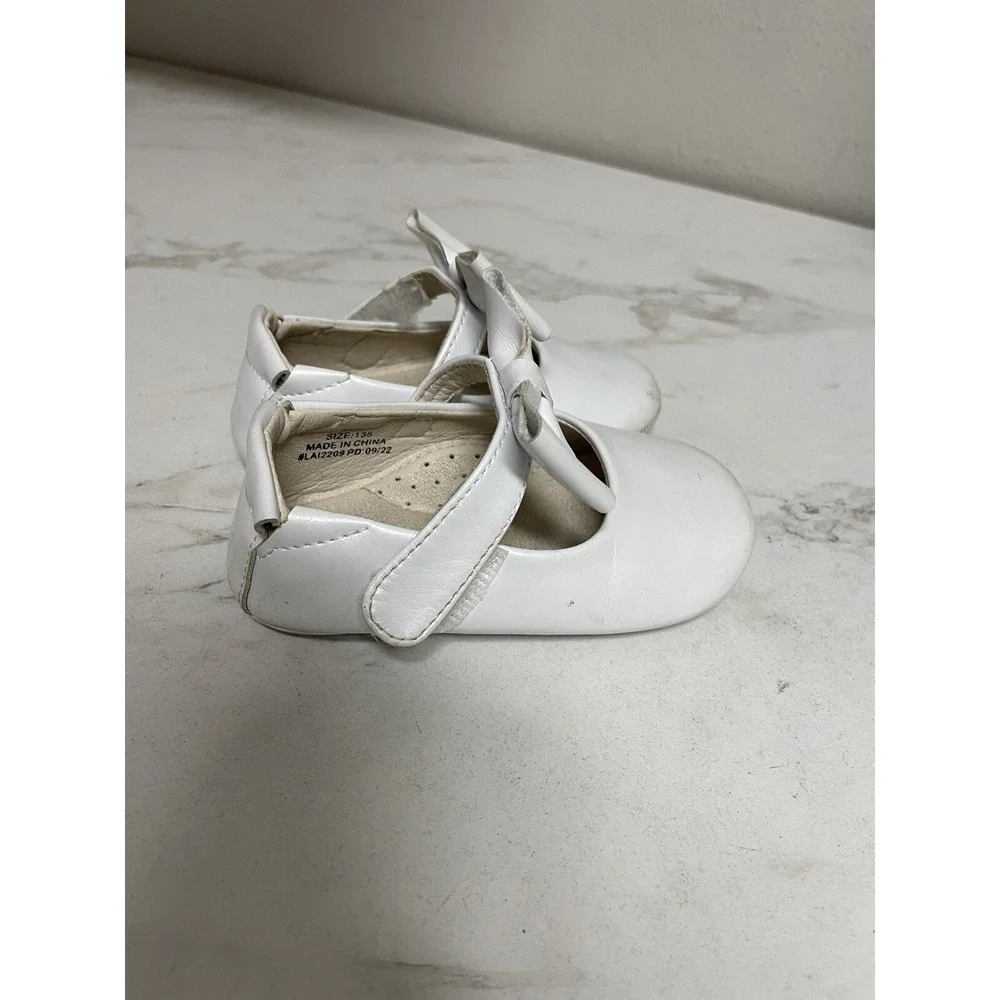 Felix‎ And Flora Size 6  Toddler White Shoes Girls Mary Jane Bows